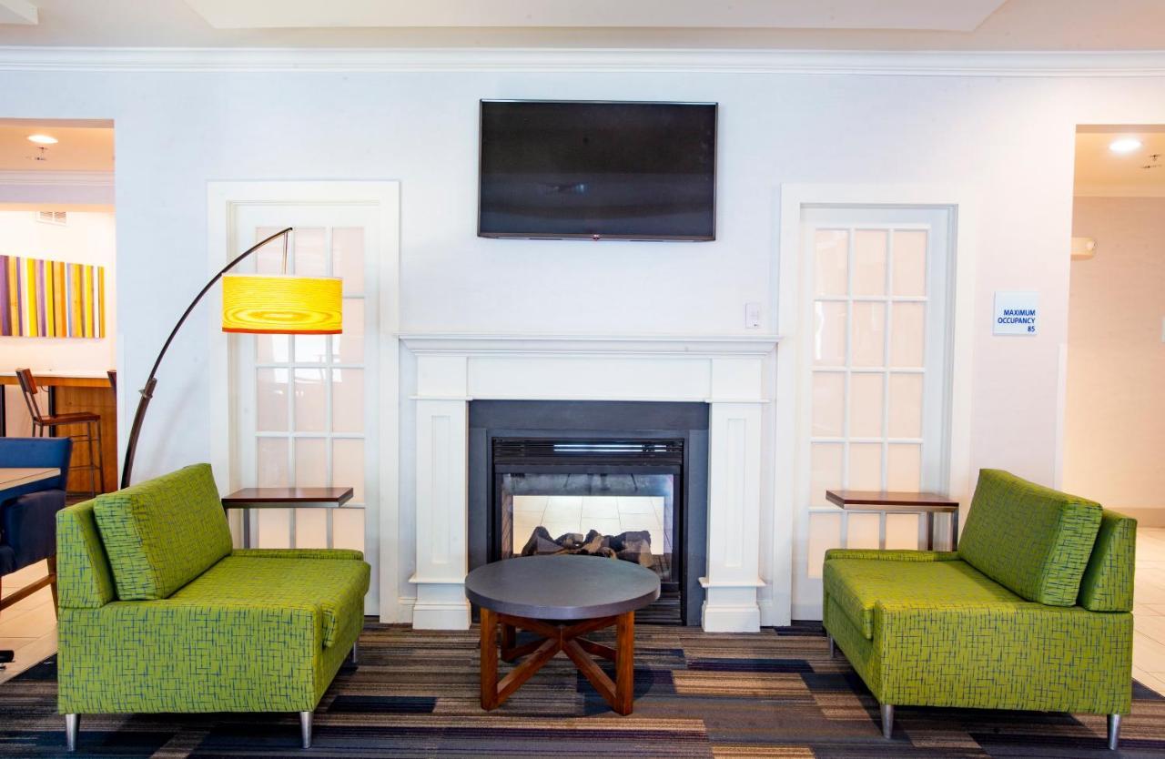Holiday Inn Express Hotel & Suites Bethlehem Airport/Allentown Area By Ihg Εξωτερικό φωτογραφία