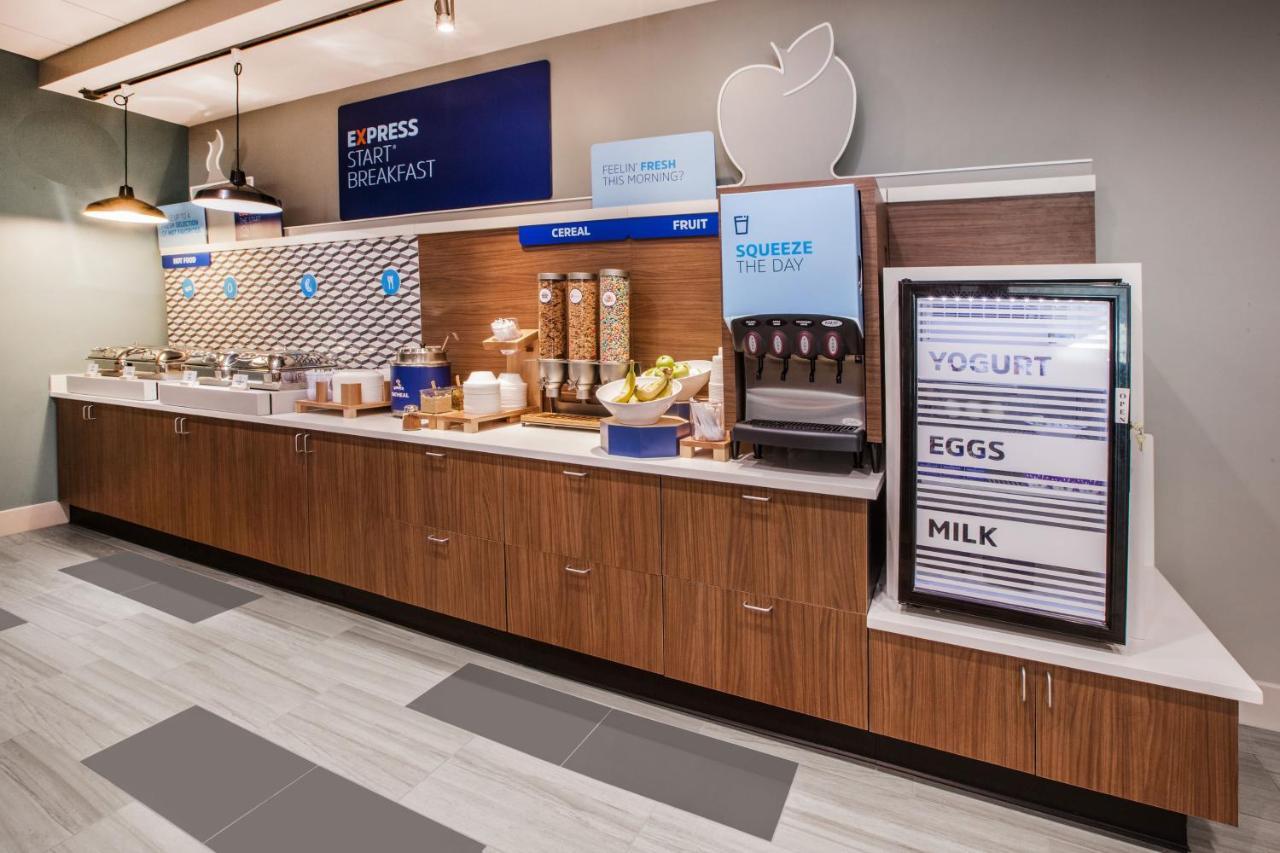 Holiday Inn Express Hotel & Suites Bethlehem Airport/Allentown Area By Ihg Εξωτερικό φωτογραφία